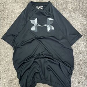 Black under armour dri fit tshirt